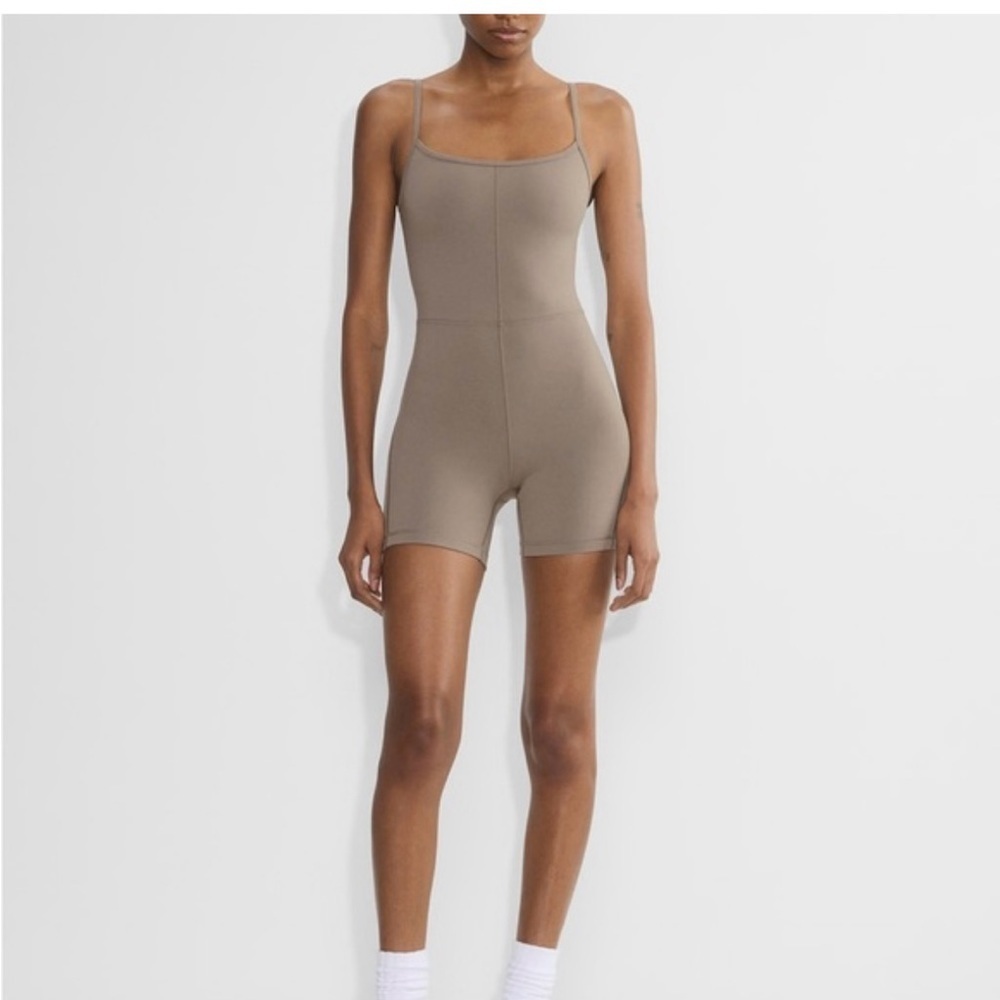 Wilfred free Sleeveless Bodysuit